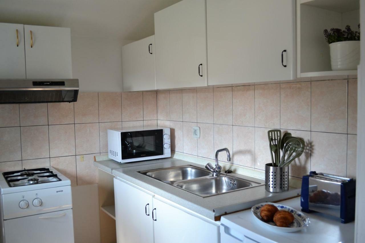 Apartments Marko โปเรช ภายนอก รูปภาพ